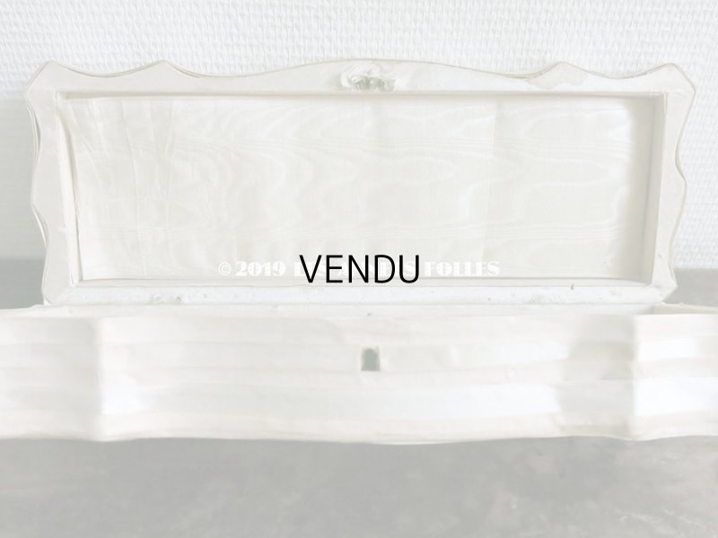 画像10: 19世紀 アンティーク グローブボックス 薔薇の花かごの刺繍入り ローズパニエ