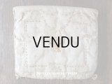 アンティーク  ＊蚤の市＊ リボン刺繍のハンキーケース フラワーバスケット & ガーランド  ハンカチ用ポシェット 