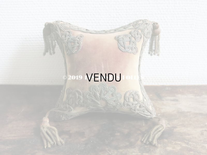 画像4: 19世紀末 アンティーク グローブ・ド・マリエのクッション ピンクッション (1114)