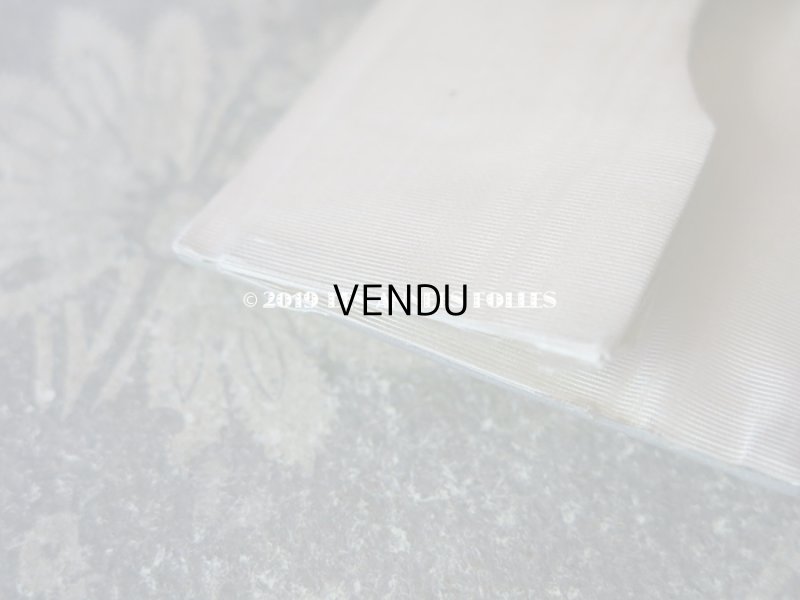 画像13: 19世紀初頭  天使＆モノグラムのメダイヨン 舞踏会の手帳 ペンシル付 マザーオブパール製  CARNET DE BAL  カルネ・ド・バル (83)