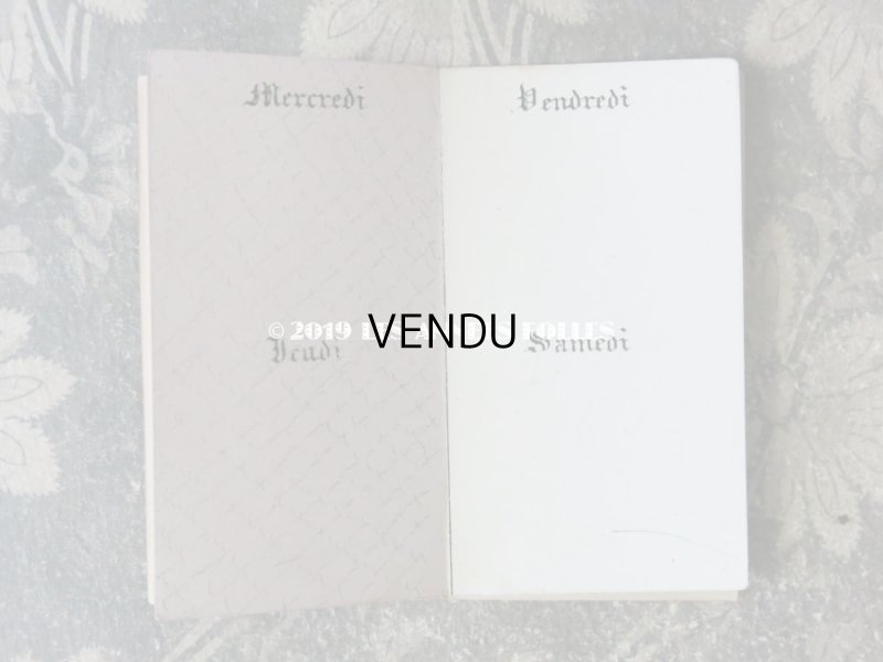 画像10: 19世紀初頭  天使＆モノグラムのメダイヨン 舞踏会の手帳 ペンシル付 マザーオブパール製  CARNET DE BAL  カルネ・ド・バル (83)