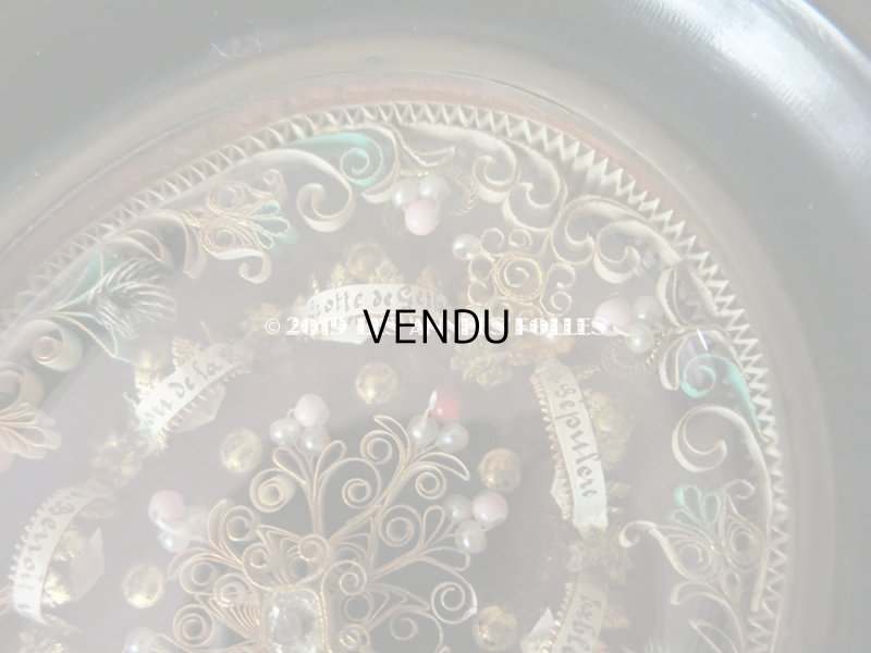 画像6: 19世紀 アンティーク ルリケール 草花＆クロス 聖遺物のガラスフレーム 聖人の遺品 封蝋付き ペーパーロール