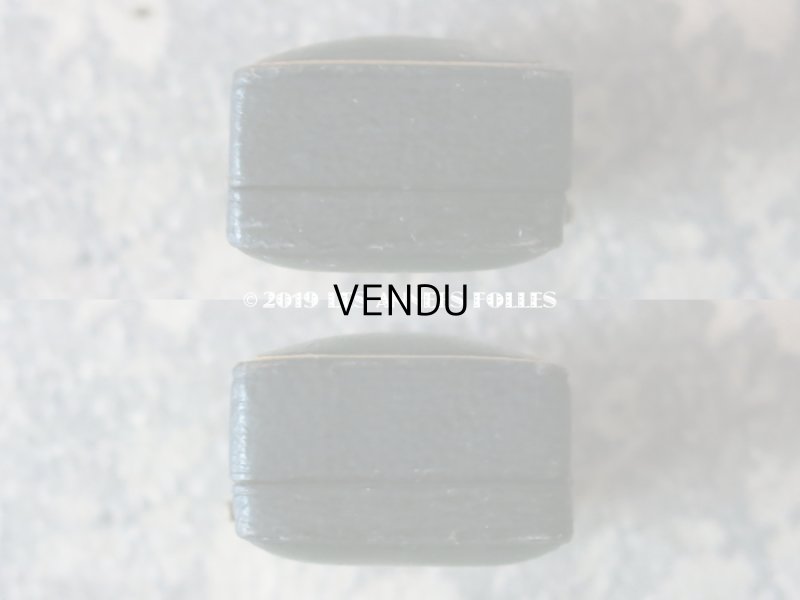 画像8: アンティーク 本革製 王冠のジュエリーボックス  ピアス用　深紫のベルベット