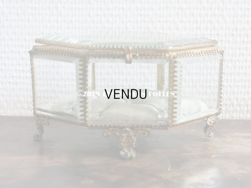 画像7: 19世紀 アンティーク 大きなジュエリーボックス 6角形 淡いブルーのクッション