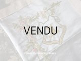 アンティーク リボン刺繍のパネル イニシャル入り シルクサテンのファブリック 