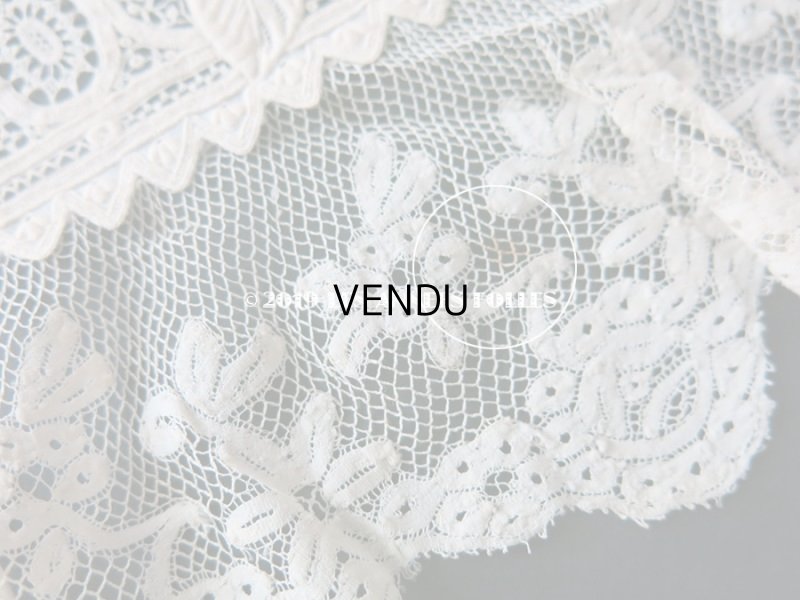 画像18:  19世紀 アンティーク  結婚式のハンカチ リーフ柄&モノグラム【LR】 のホワイトワーク & 手編みのヴァランシエンヌレース