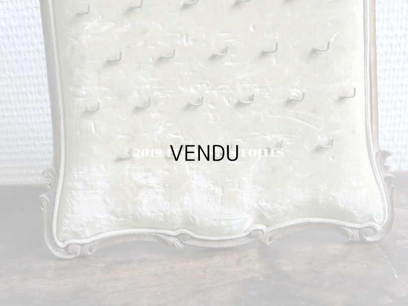 画像4: アンティーク  ジュエリースタンド ジュエリーショップのプレザントワール ペンダントトップ & メダイユ用