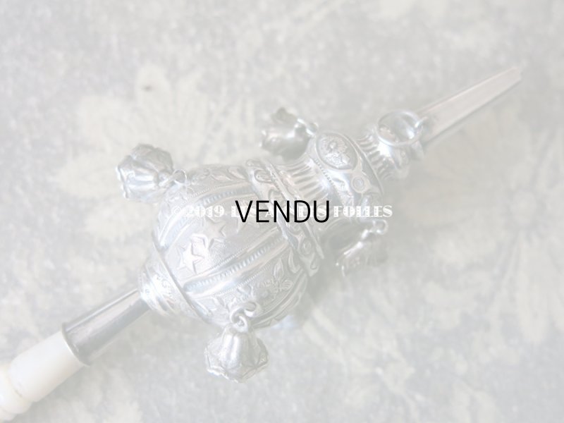 画像6: 19世紀 ナポレオン3世時代 アンティーク ラトル シルバー製 星＆花柄