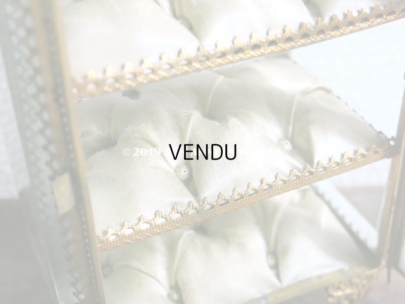 画像11: アンティーク 3段のシルク製クッションのジュエリーケース