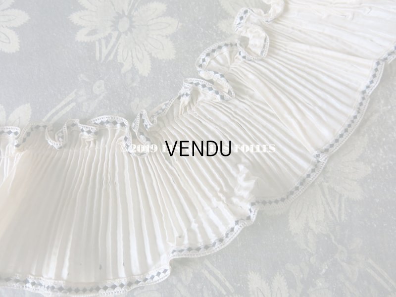 画像6: 1900年代 アンティーク  シルク製 プリーツ ドレスの裾  