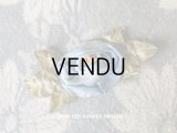アンティーク ブルーの薔薇のロココモチーフ 