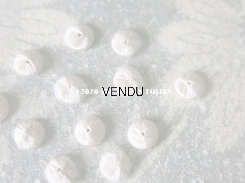 画像7: アンティーク ドール用 シルク製 くるみボタン 極小 7mm 9〜12ピースのセット オフホワイト