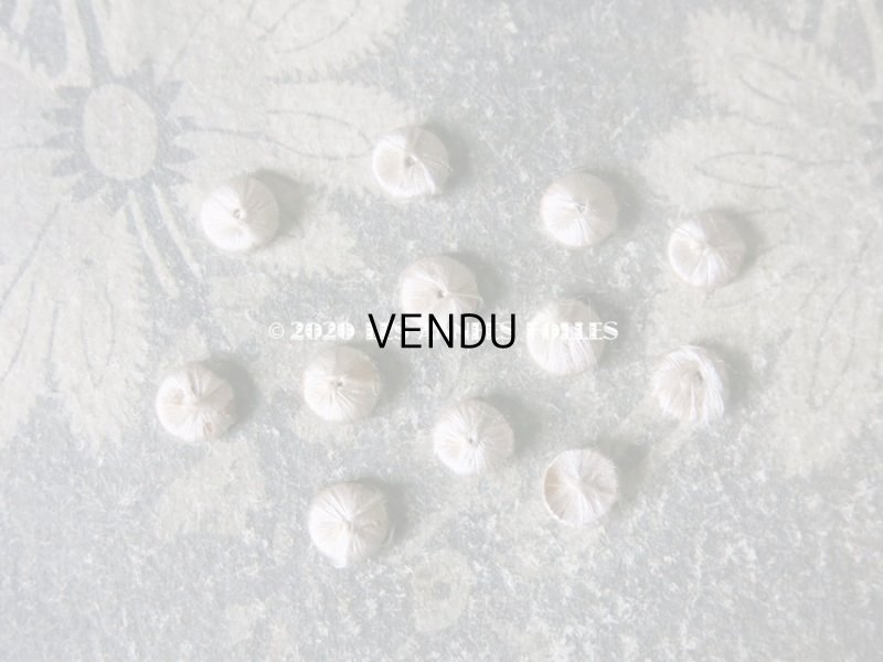 画像9: アンティーク ドール用 シルク製 くるみボタン 極小 7mm 9〜12ピースのセット オフホワイト