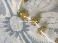 画像4: アンティーク ゼラチン製 スパンコール 花 5mm ゴールド 50ピースのセット (4)