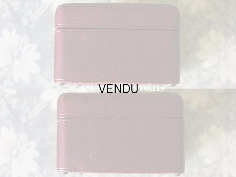 画像15: アンティーク 本革製 ジュエリーケース  ボルドー キルティングのシルク製クッション