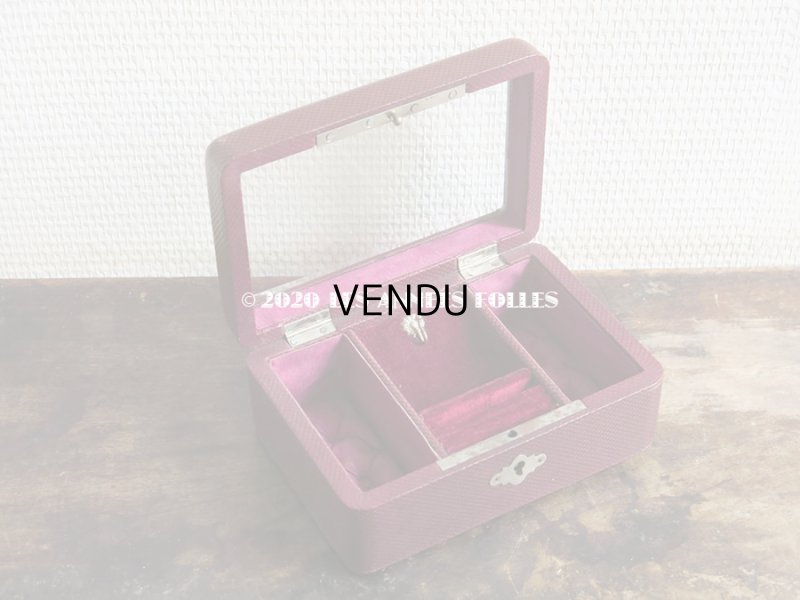 画像4: アンティーク 本革製 ジュエリーケース  ボルドー キルティングのシルク製クッション