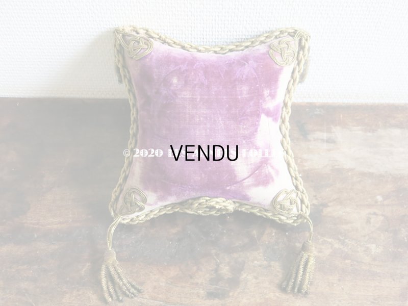 画像4: 19世紀末 アンティーク グローブ・ド・マリエのクッション ピンクッション