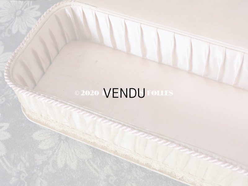 画像9: 1910年代 アンティーク 淡いピンクのグローブケース 薔薇のロココトリム＆レースの装飾 