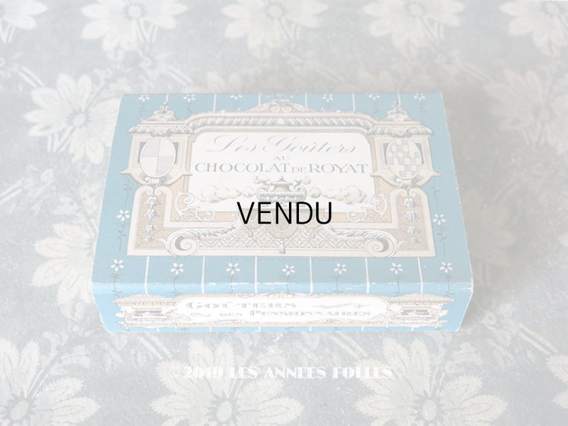 画像1: アンティーク 『 マルキーズ・ ドゥ・セヴィニエ 』のお菓子箱 LES GOUTERS AU CHOCOLAT DE ROYAT - MARQUISE DE SEVIGNE PARIS -