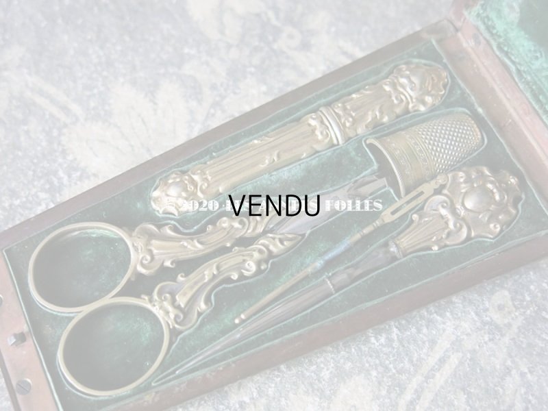 画像4: 19世紀初頭 シャルル10世時代 アンティーク ヴェルメイユ製  裁縫道具のセット