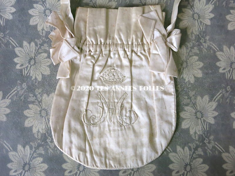 画像3: アンティーク 王冠＆モノグラム刺繍入り オモニエール パウダーピンクのシルクサテン