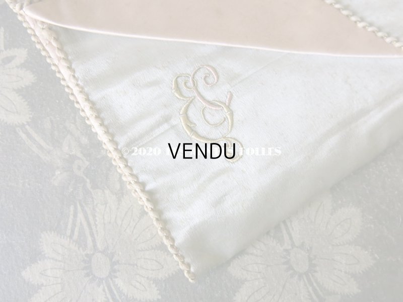 画像7: アンティーク シルク製 薔薇のブーケの刺繍入り パウダーブルーのグローブ用ポシェット