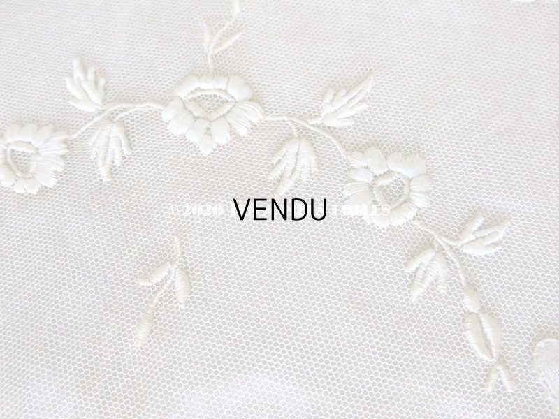 画像11: アンティーク ロココモチーフ付き ボビンレース&ホワイトワーク レース&シルクのベッドカバー
