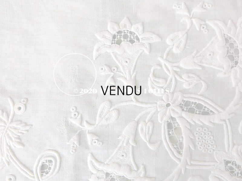 画像7: 新品同様 19世紀 アンティーク  ホワイトワークの結婚式のハンカチ モノグラム入り