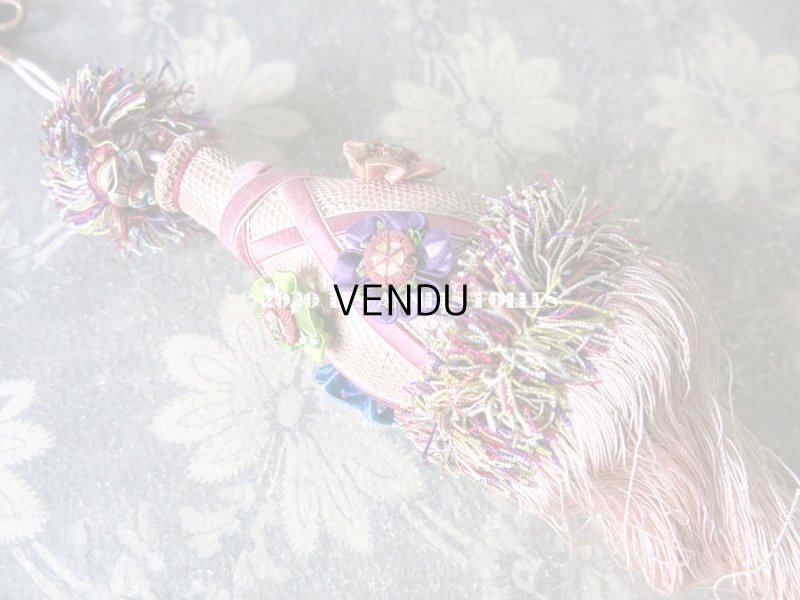 画像9: 19世紀 アンティーク シルク製 ピンクの大きなタッセル ポンポン パスマントリー