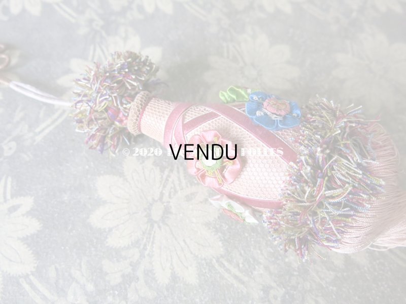 画像18: 19世紀 アンティーク シルク製 ピンクの大きなタッセル ポンポン パスマントリー