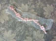 画像3: 未使用 1900年代 アンティーク シルク製 淡いピンクのロココトリム プチポワン付 ロココリボン 13.5cm (3)