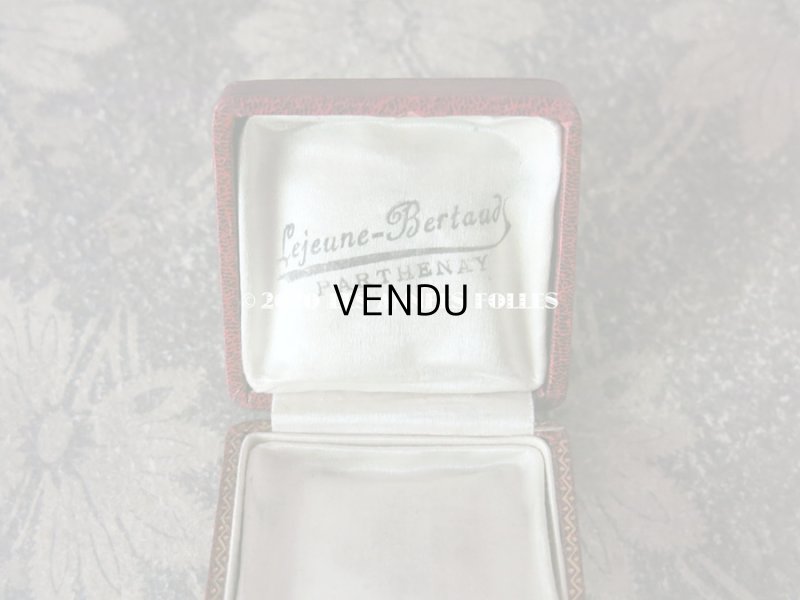 画像9: アンティーク 花模様の金彩入り ジュエリーボックス グレナディンレッド