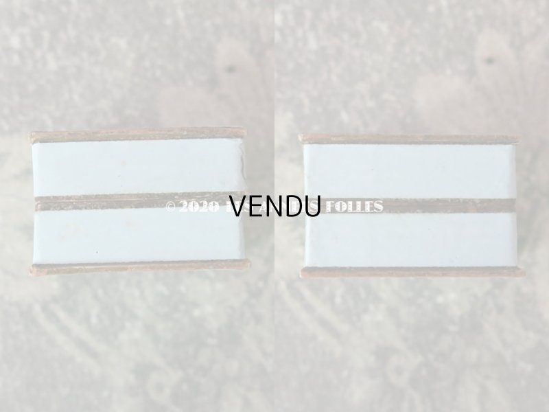 画像5: 1900年代 アンティーク 小さなジュエリーボックス ペールブルー キルティング加工