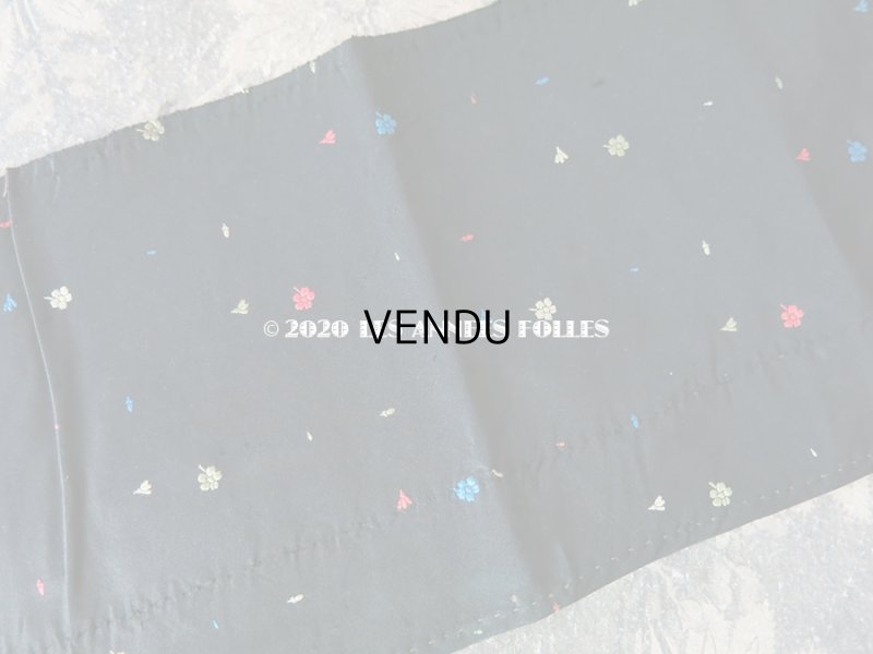 画像8: 19世紀末 アンティーク  シルク製 ファブリック 小さな花の刺繍入り 12×230cm