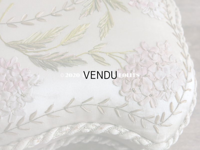 画像12: 19世紀 アンティーク ライラックのリボン刺繍入り 大きなシルクボックス 『ショコラ・フランソワ・ マルキ』　のチョコレート箱  - CHOCOLAT FRANCOIS MARQUIS PARIS -