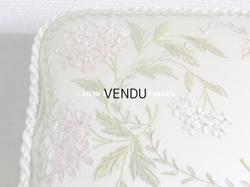 画像13: 19世紀 アンティーク ライラックのリボン刺繍入り 大きなシルクボックス 『ショコラ・フランソワ・ マルキ』　のチョコレート箱  - CHOCOLAT FRANCOIS MARQUIS PARIS -