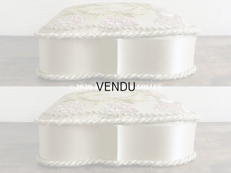 画像9: 19世紀 アンティーク ライラックのリボン刺繍入り 大きなシルクボックス 『ショコラ・フランソワ・ マルキ』　のチョコレート箱  - CHOCOLAT FRANCOIS MARQUIS PARIS -