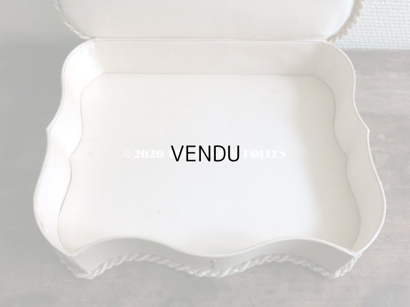 画像6: 19世紀 アンティーク ライラックのリボン刺繍入り 大きなシルクボックス 『ショコラ・フランソワ・ マルキ』　のチョコレート箱  - CHOCOLAT FRANCOIS MARQUIS PARIS -