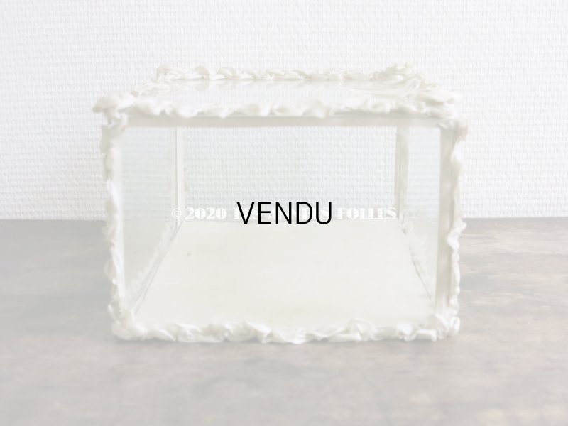 画像18: 【10周年セール対象外】 アンティーク リボンワークの大きなガラスケース シルク製 オフホワイト グローブ・ド・マリエ