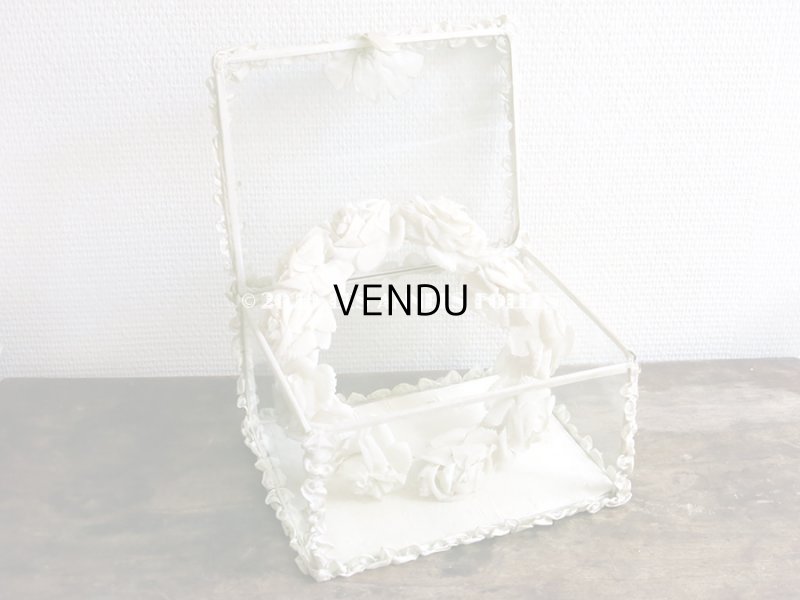 画像5: 【10周年セール対象外】 アンティーク リボンワークの大きなガラスケース シルク製 オフホワイト グローブ・ド・マリエ