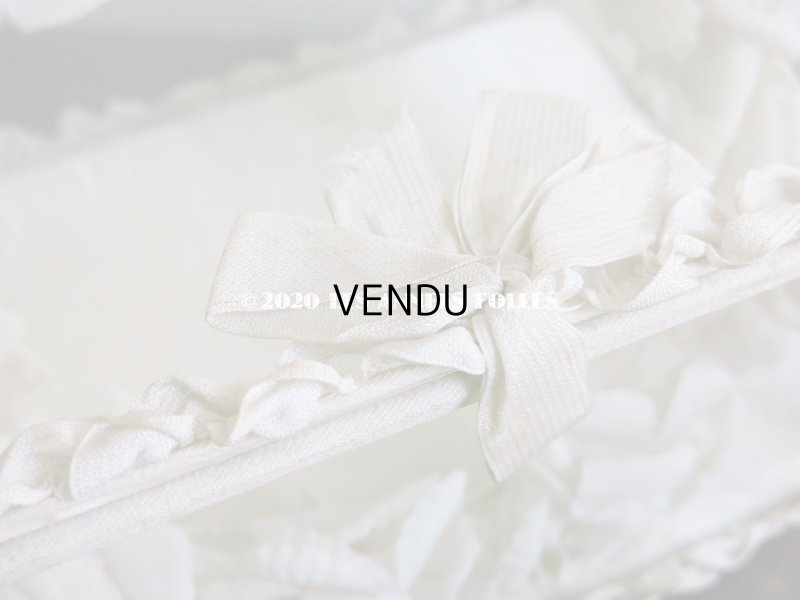 画像13: 【10周年セール対象外】 アンティーク リボンワークの大きなガラスケース シルク製 オフホワイト グローブ・ド・マリエ