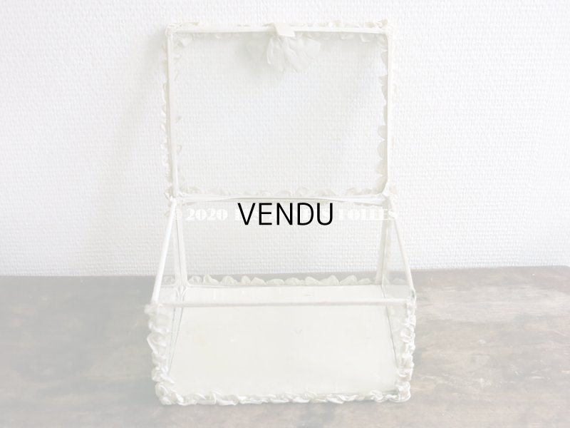 画像6: 【10周年セール対象外】 アンティーク リボンワークの大きなガラスケース シルク製 オフホワイト グローブ・ド・マリエ