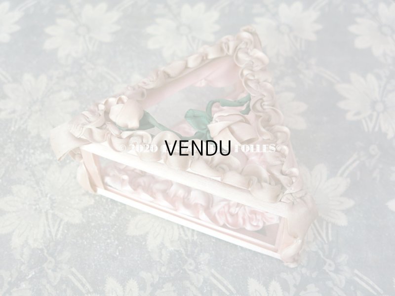 画像3: 【10周年セール対象外】 アンティーク ロココモチーフ付き リボンワークのジュエリーボックス ピンク ガラスケース