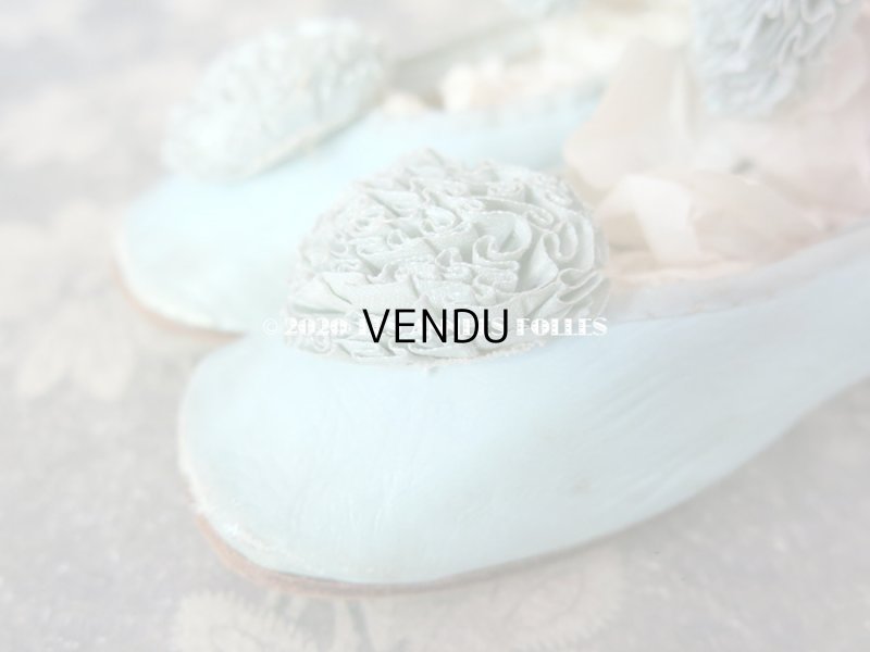 画像15: 【10周年セール対象外】 19世紀末 アンティーク 淡いブルーのシルク製ポンポン付 子供用 レザーシューズ