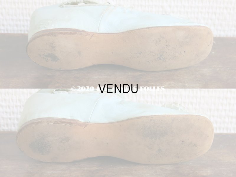 画像4: 【10周年セール対象外】 19世紀末 アンティーク 淡いブルーのシルク製ポンポン付 子供用 レザーシューズ