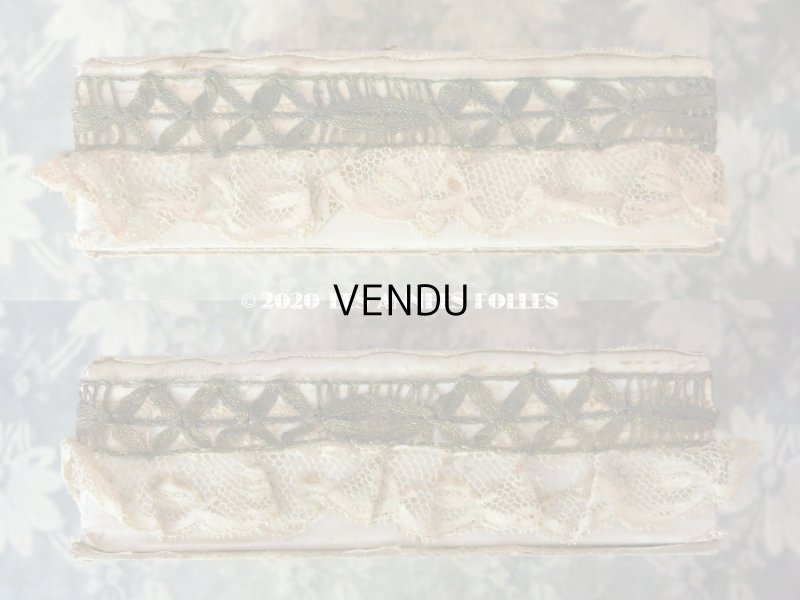 画像6: 【10周年セール対象外】 アンティーク　シルク製ロココトリム & レースのお菓子箱 ペールブルーのシルクサテン