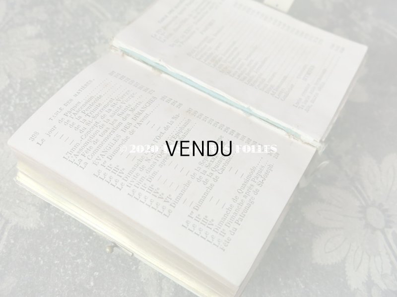 画像11: 【10周年セール対象外】 1890年 アンティーク 鈴蘭の押し花入り ミサ典書 鈴蘭や薔薇のブーケ セルロイド製