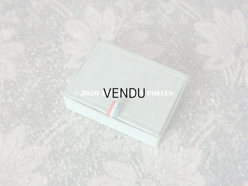 画像4: 【10周年セール対象外】 アンティーク ペンダント用 小さなジュエリーボックス パウダーブルー ペンダント付き