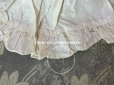 画像8: 【10周年セール対象外】 1900年代 アンティーク  シルク製 オフホワイトのドレスの裾 フリル付 2.7m 