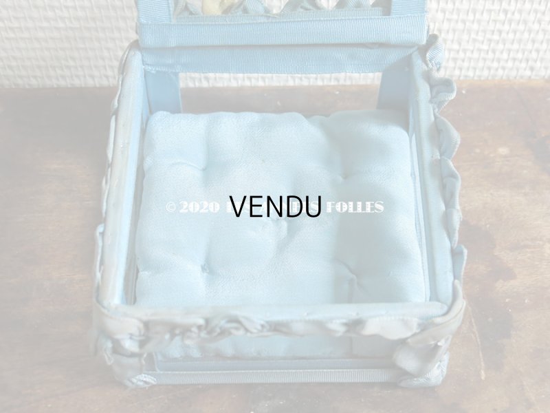 画像9: アンティーク ロココモチーフ付き リボンワークのジュエリーボックス スモーキーブルー ガラスケース